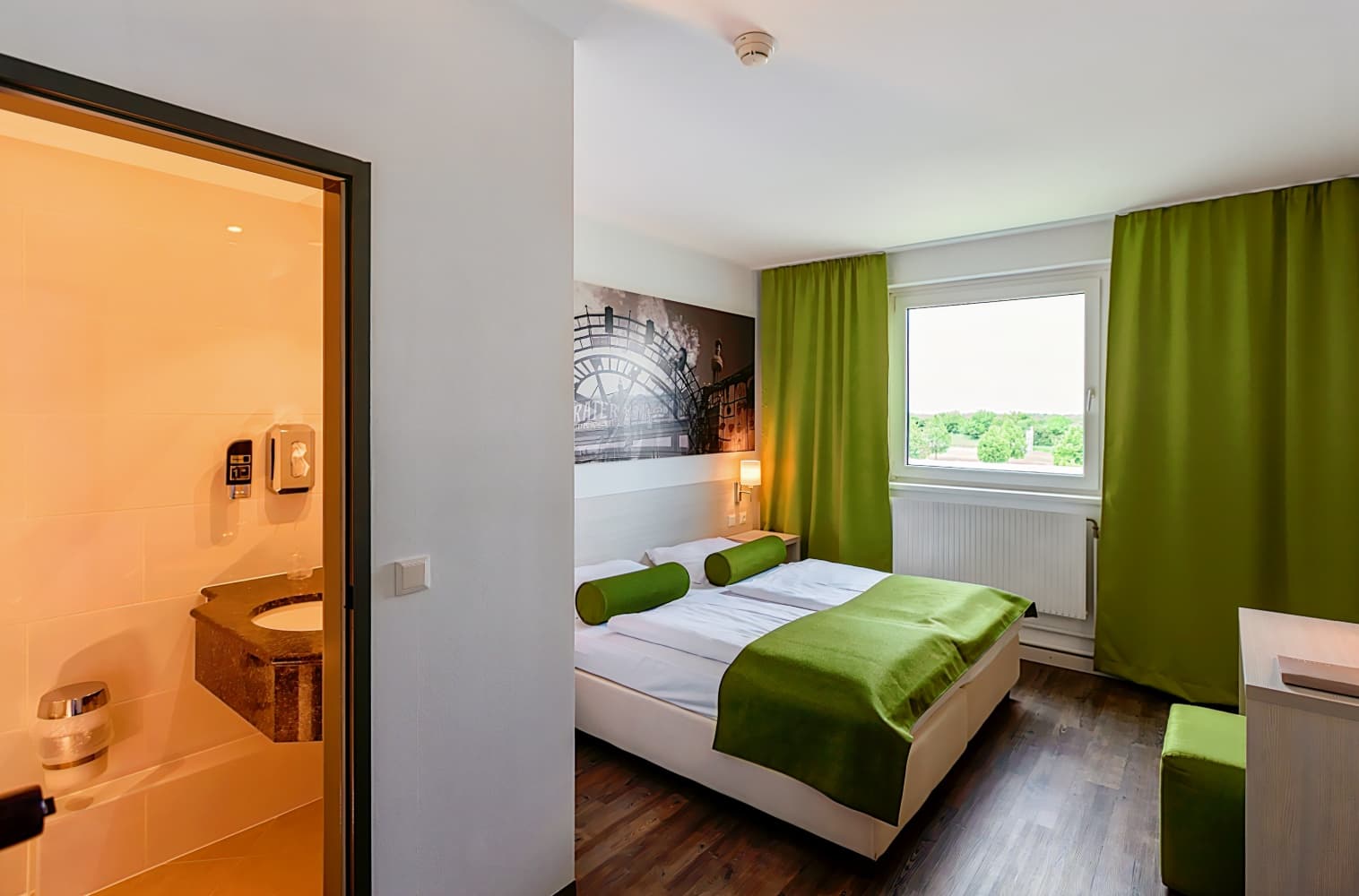 Life Hotel Vienna Airport